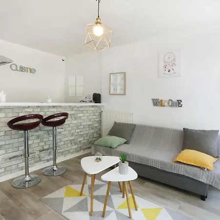 L Escapade, Wifi, Parking, Netflix, Appart 2pers Apartamento