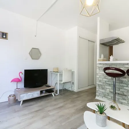 L Escapade, Wifi, Parking, Netflix, Appart 2pers * Montpellier