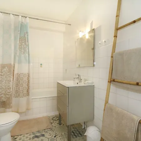 L Escapade, Wifi, Parking, Netflix, Appart 2pers Apartamento *